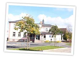 Schulhaus der Nachbarschaftsgrundschule Götzingen